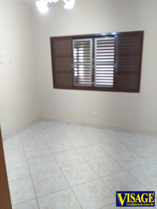 Imagem Casa com 3 Quartos à Venda, em Jd. Mesquita - Jacareí Imagem Casa com 3 Quartos à Venda, em Jd. Mesquita - Jacareí