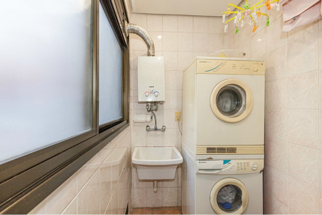 Imagem Apartamento com 1 Quarto à Venda, 77 m² em Bom Fim - Porto Alegre Imagem Apartamento com 1 Quarto à Venda, 77 m² em Bom Fim - Porto Alegre
