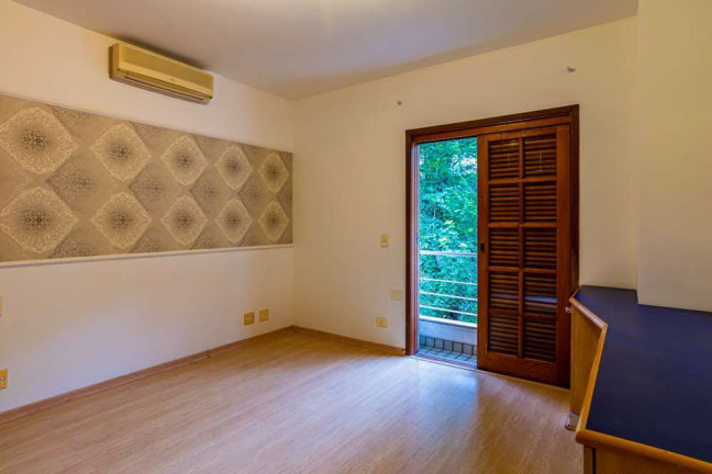 Imagem Casa com 4 Quartos à Venda, 330 m² em Jardim Morumbi - São Paulo