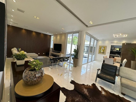 Casa com 4 Quartos à Venda, 345 m² em Parque Residencial Itapeti - Mogi Das Cruzes