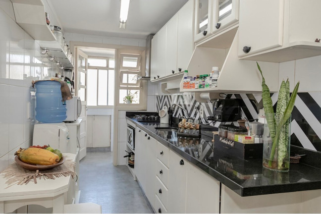 Imagem Cobertura com 3 Quartos à Venda, 210 m² em Menino Deus - Porto Alegre Imagem Cobertura com 3 Quartos à Venda, 210 m² em Menino Deus - Porto Alegre