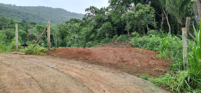 Imagem Terreno à Venda, 2.000 m² em Macacu - Garopaba Imagem Terreno à Venda, 2.000 m² em Macacu - Garopaba