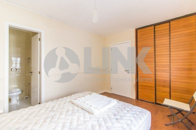 Imagem Imóvel com 2 Quartos à Venda, 182 m² em Bela Vista - Porto Alegre Imagem Imóvel com 2 Quartos à Venda, 182 m² em Bela Vista - Porto Alegre
