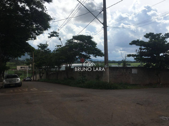 Imagem Terreno para Alugar, 1.080 m² em Madre Liliane - Igarapé Imagem Terreno para Alugar, 1.080 m² em Madre Liliane - Igarapé