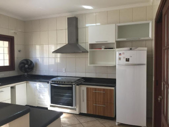 Imagem Casa com 3 Quartos à Venda, 238 m² em Vila Brás Cubas - Mogi Das Cruzes Imagem Casa com 3 Quartos à Venda, 238 m² em Vila Brás Cubas - Mogi Das Cruzes