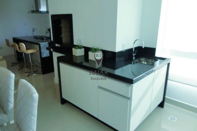 Imagem Apartamento com 3 Quartos à Venda,  em Centro - Balneário Camboriú