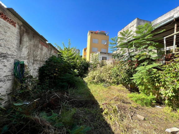 Imagem Terreno à Venda, 360 m² em Floresta - Porto Alegre