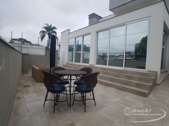 Imagem Casa de Condomínio com 4 Quartos à Venda, 594 m² em América - Joinville