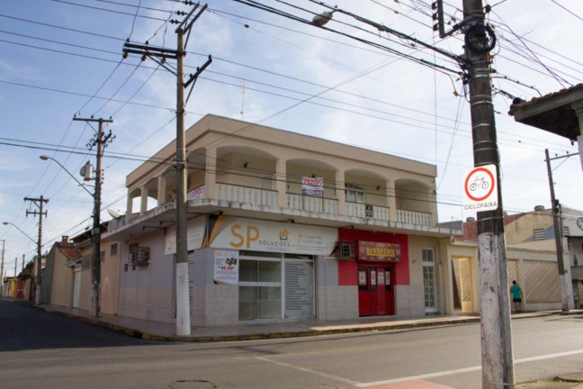Imagem Casa com 3 Quartos à Venda, 541 m² em Santana - Pindamonhangaba