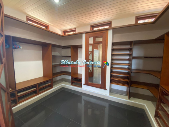 Imagem Casa com 4 Quartos à Venda, 298 m² em Centro - Ubatuba Imagem Casa com 4 Quartos à Venda, 298 m² em Centro - Ubatuba