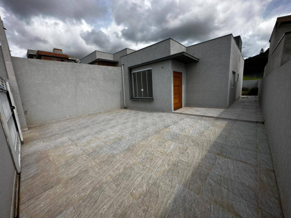Casa com 2 Quartos à Venda, 200 m² em Santa Helena - Bom Jesus Dos Perdões