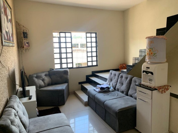 Casa com 3 Quartos à Venda, 180 m² em Capelinha - Betim