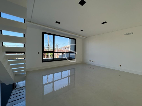 Imagem Sobrado com 3 Quartos à Venda, 169 m² em Floresta - Joinville