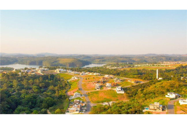 Imagem Casa com 4 Quartos à Venda, 468 m² em Loteamento Residencial E Comercial Horto Florestal - Jundiaí Imagem Casa com 4 Quartos à Venda, 468 m² em Loteamento Residencial E Comercial Horto Florestal - Jundiaí