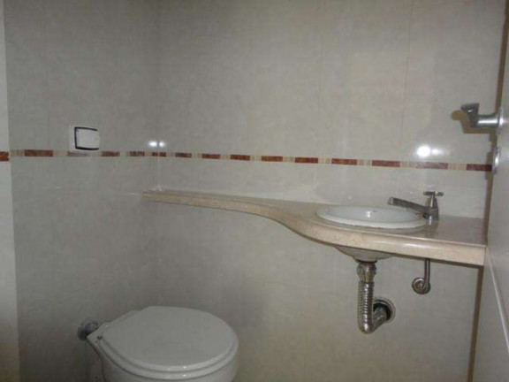 Imagem Apartamento com 3 Quartos à Venda, 144 m² em Higienópolis - Porto Alegre Imagem Apartamento com 3 Quartos à Venda, 144 m² em Higienópolis - Porto Alegre