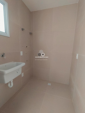 Imagem Casa com 4 Quartos à Venda, 142 m²