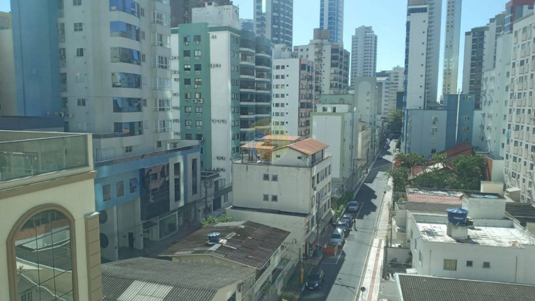 Imagem Apartamento com 3 Quartos à Venda, em Centro - Balneário Camboriú Imagem Apartamento com 3 Quartos à Venda, em Centro - Balneário Camboriú