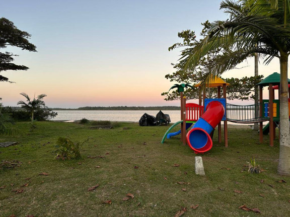 Terreno à Venda, 301 m² em Pinheiros - Balneário Barra Do Sul