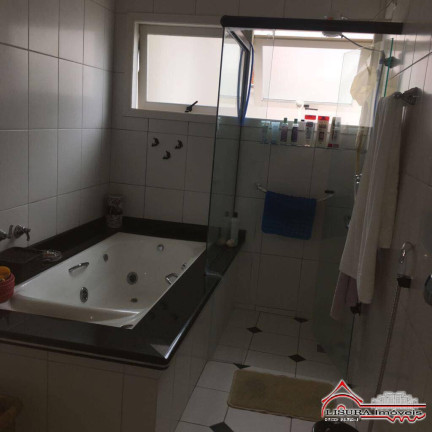 Imagem Casa com 4 Quartos à Venda, 207 m² em Jd Coleginho - Jacareí Imagem Casa com 4 Quartos à Venda, 207 m² em Jd Coleginho - Jacareí