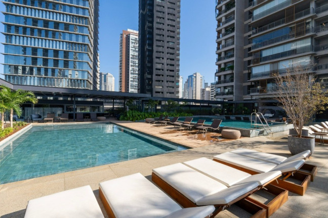 Imóvel com 5 Quartos à Venda, 402 m² em Jardim Das Acácias - São Paulo