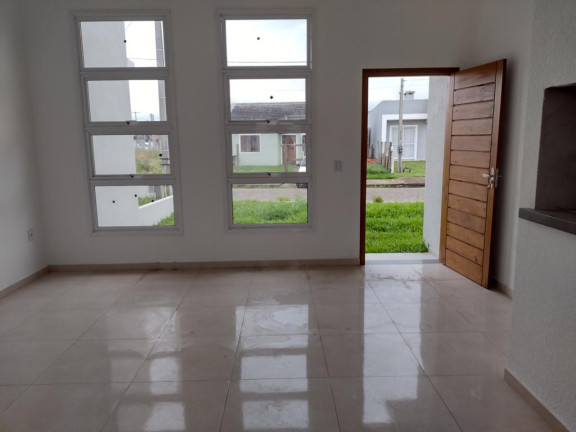 Casa com 2 Quartos à Venda,  em Guarani - Capao Da Canoa