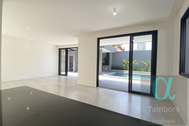 Imagem Casa com 4 Quartos à Venda, 331 m² em Alphaville - Santana De Parnaíba Imagem Casa com 4 Quartos à Venda, 331 m² em Alphaville - Santana De Parnaíba