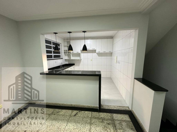 Imagem Casa com 3 Quartos à Venda, em Boqueirão - Santos Imagem Casa com 3 Quartos à Venda, em Boqueirão - Santos