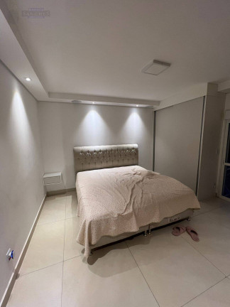 Imagem Casa com 4 Quartos à Venda, 240 m² em Bauru