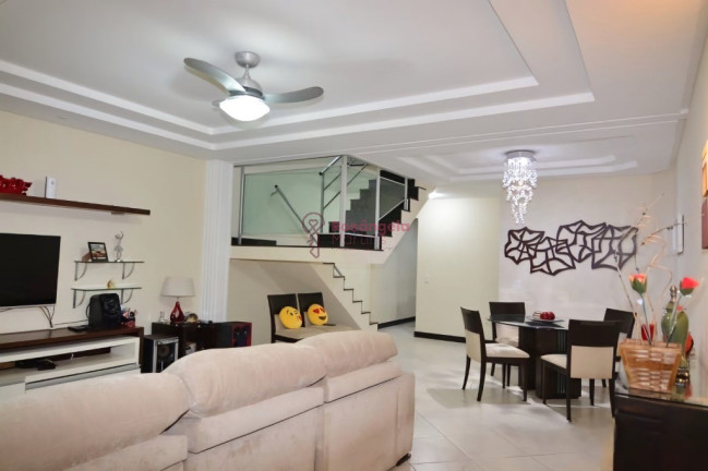 Imagem Casa com 3 Quartos à Venda, 180 m² em Centro De Vila Velha - Vila Velha Imagem Casa com 3 Quartos à Venda, 180 m² em Centro De Vila Velha - Vila Velha