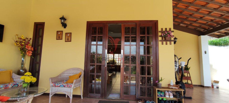 Imagem Casa de Condomínio com 3 Quartos à Venda, 204 m² em Estrada Do Coco - Lauro De Freitas Imagem Casa de Condomínio com 3 Quartos à Venda, 204 m² em Estrada Do Coco - Lauro De Freitas