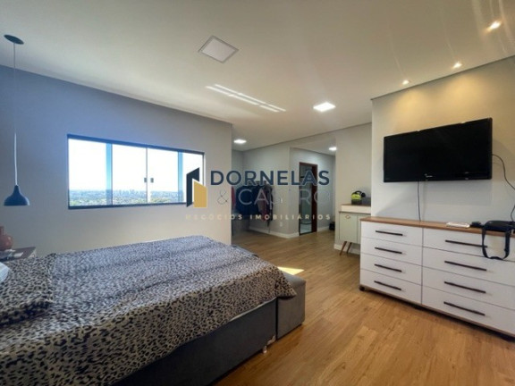 Imagem Casa com 3 Quartos à Venda, 250 m² em Setor Habitacional Arniqueira (águas Claras) - Brasília Imagem Casa com 3 Quartos à Venda, 250 m² em Setor Habitacional Arniqueira (águas Claras) - Brasília