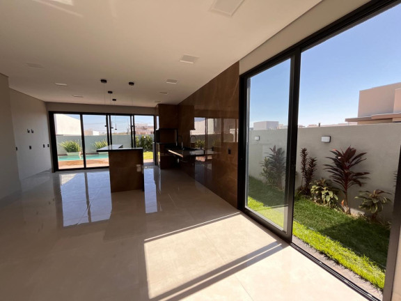 Imagem Casa com 4 Quartos à Venda, 300 m² em Condomínio Belvedere Ii - Cuiabá