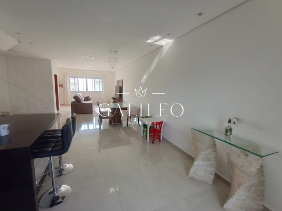 Sobrado com 3 Quartos à Venda, 288 m² em Laranjeiras - Caieiras