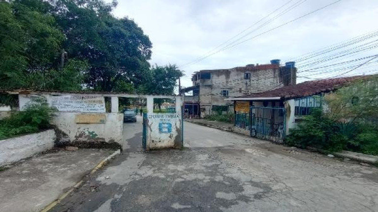 Casa com 1 Quarto à Venda, 200 m² em Conj Res Sitio Santa - Marica