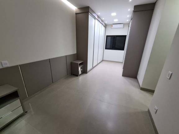 Imagem Casa com 3 Quartos à Venda, 350 m² em Bauru Imagem Casa com 3 Quartos à Venda, 350 m² em Bauru