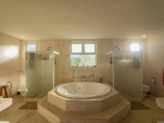 Imagem Casa de Condomínio com 5 Quartos à Venda, 1.043 m² em Barra Da Tijuca - Rio De Janeiro Imagem Casa de Condomínio com 5 Quartos à Venda, 1.043 m² em Barra Da Tijuca - Rio De Janeiro