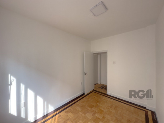 Imagem Apartamento com 3 Quartos à Venda, 145 m² em Santana - Porto Alegre Imagem Apartamento com 3 Quartos à Venda, 145 m² em Santana - Porto Alegre