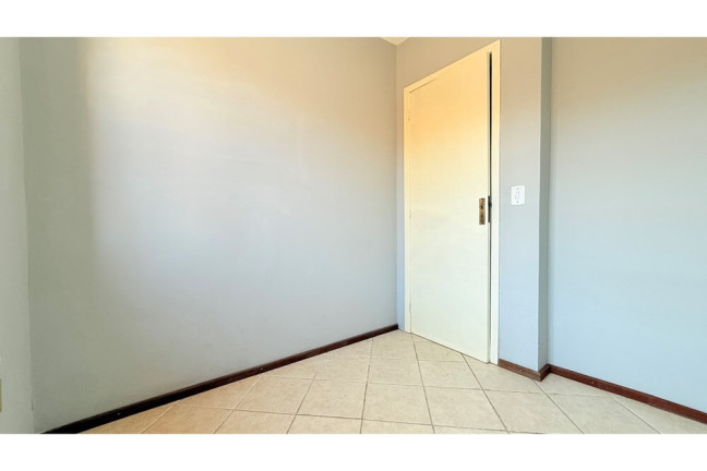 Imagem Casa de Condomínio com 3 Quartos à Venda, 78 m² em Vila Nova - Porto Alegre
