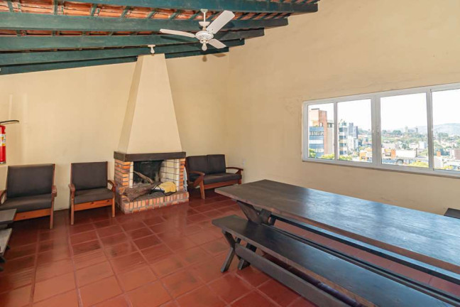 Imagem Imóvel com 2 Quartos à Venda,  em Petrópolis - Porto Alegre