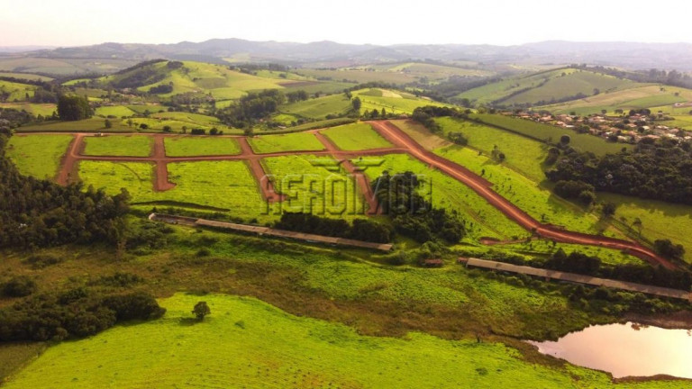 Imagem Terreno à Venda, 1.000 m² em Lagos De Santa Helena - Bragança Paulista Imagem Terreno à Venda, 1.000 m² em Lagos De Santa Helena - Bragança Paulista