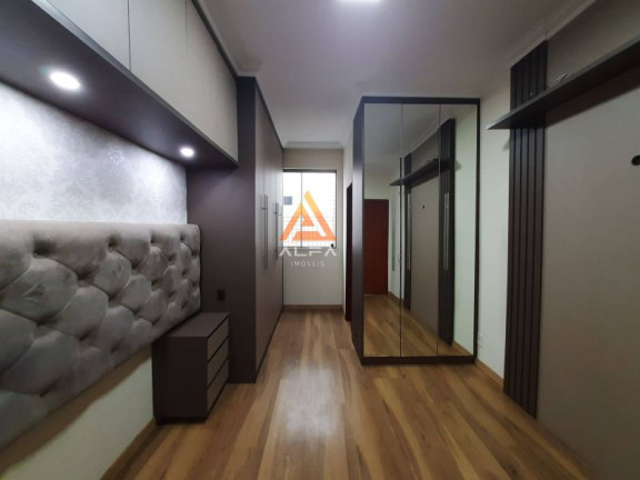 Imagem Apartamento com 3 Quartos à Venda, 84 m²