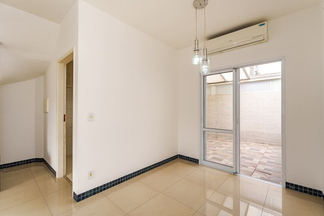 Imagem Casa de Condomínio com 3 Quartos à Venda, 118 m² em Vila Marari - São Paulo Imagem Casa de Condomínio com 3 Quartos à Venda, 118 m² em Vila Marari - São Paulo