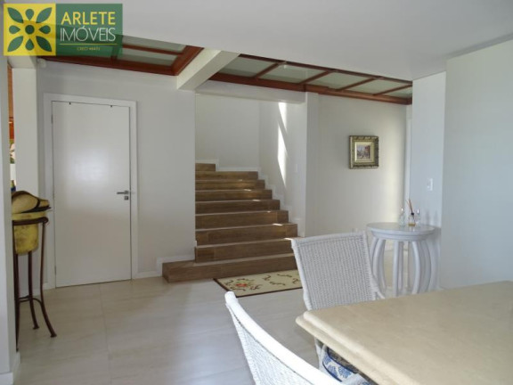 Imagem Casa com 6 Quartos à Venda, 610 m² em Centro - Porto Belo Imagem Casa com 6 Quartos à Venda, 610 m² em Centro - Porto Belo