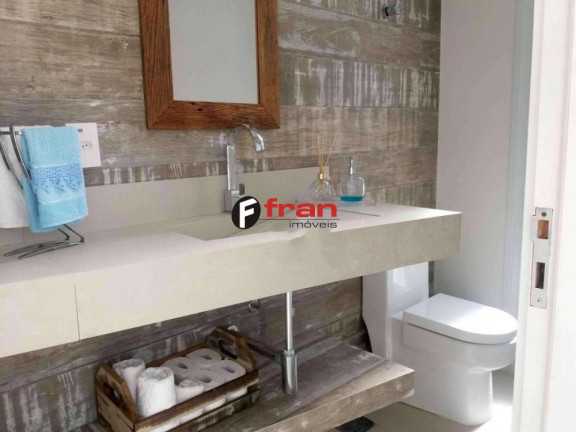 Imagem Casa com 4 Quartos à Venda, 530 m² em Córrego Grande - Florianópolis Imagem Casa com 4 Quartos à Venda, 530 m² em Córrego Grande - Florianópolis