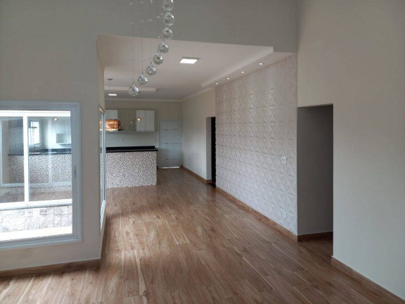 Imagem Casa com 3 Quartos à Venda, 200 m² em Centro - Boituva