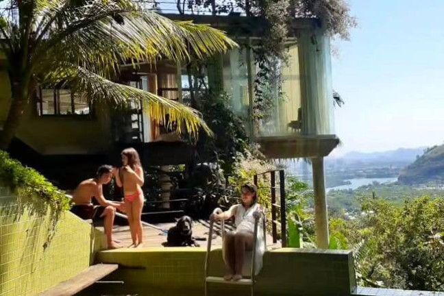 Imagem Casa com 3 Quartos à Venda, 2.000 m² em Itanhangá - Rio De Janeiro Imagem Casa com 3 Quartos à Venda, 2.000 m² em Itanhangá - Rio De Janeiro