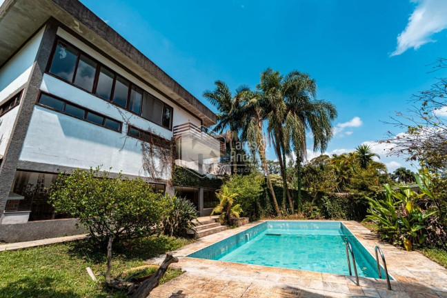 Casa com 5 Quartos à Venda, 259 m² em Jardim Marajoara - São Paulo