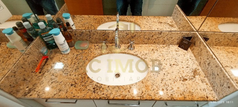Imagem Imóvel com 1 Quarto à Venda, 48 m² em Pituba - Salvador Imagem Imóvel com 1 Quarto à Venda, 48 m² em Pituba - Salvador