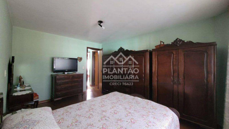 Imagem Sobrado com 3 Quartos à Venda, 169 m² em Boqueirão - Curitiba Imagem Sobrado com 3 Quartos à Venda, 169 m² em Boqueirão - Curitiba