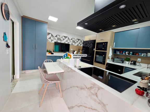 Imagem Casa com 4 Quartos à Venda, 300 m² em Adrianópolis - Manaus